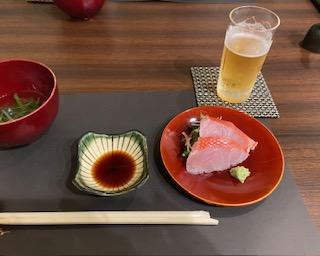 とも