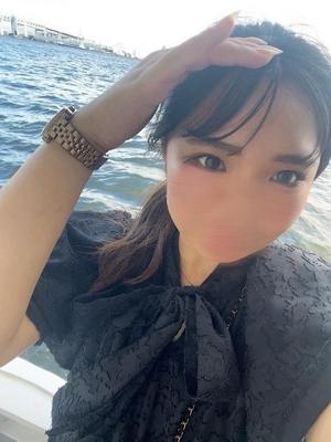 つき